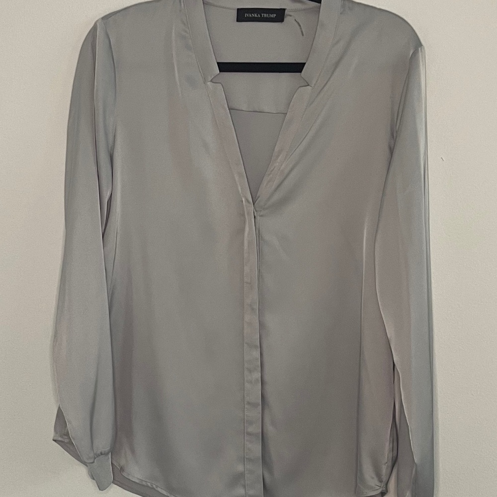 Brand New Silver / Gray Button Down